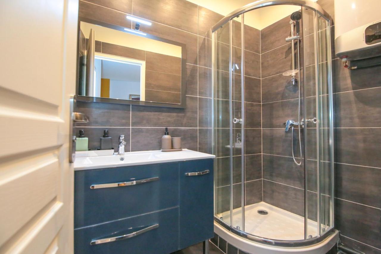 L'ocean, T2 Hypercentre Chic Et Cosy, Wifi Par Sovalfi Saint-Etienne (Loire)
